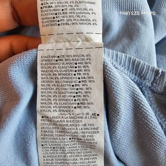 Athleta girls Sz 12 light blue power up long sleeve top - Picture 7 of 7